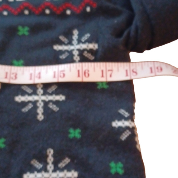 The Office Christmas sweater.Size medium.  Great used condition. - Picture 5 of 8